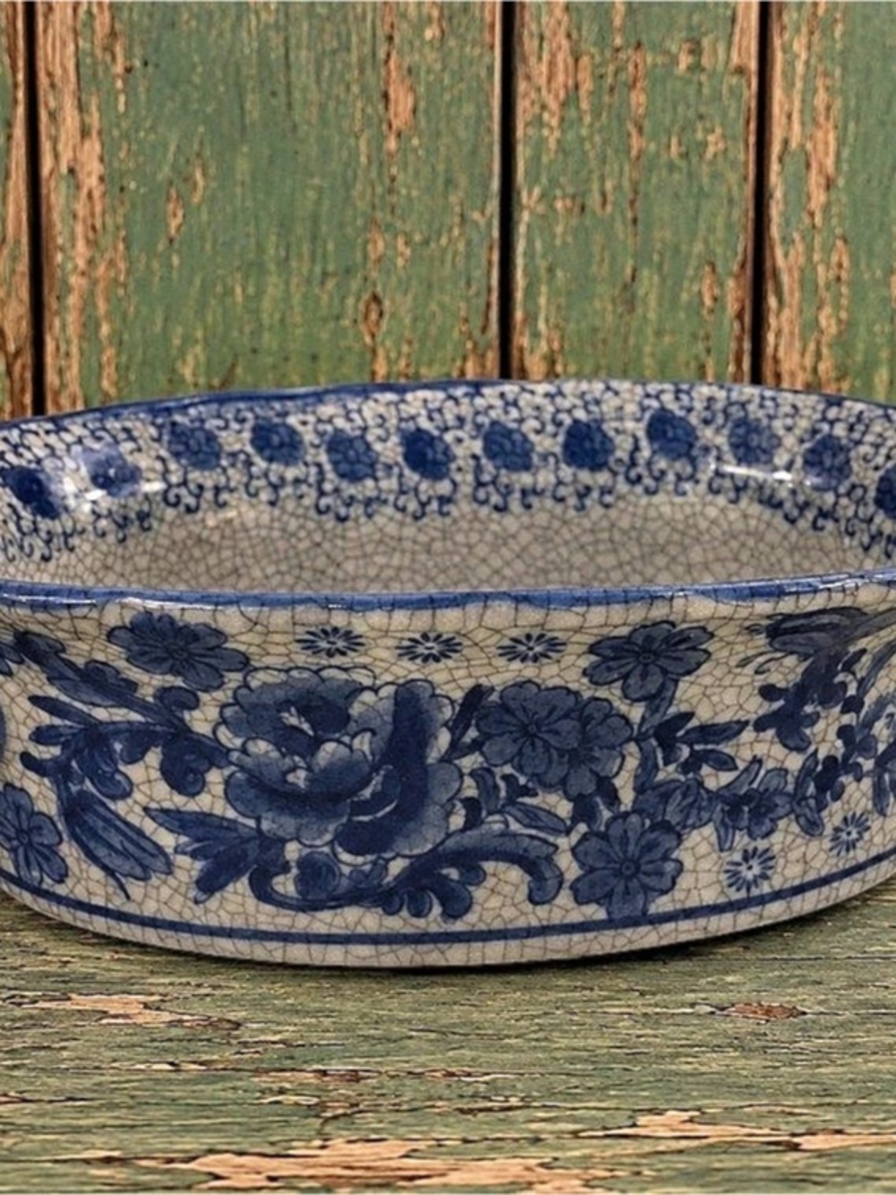 Vintage Chinoiserie Large Blue and White Ceramic Foot Bath Jardiniere Town Scene